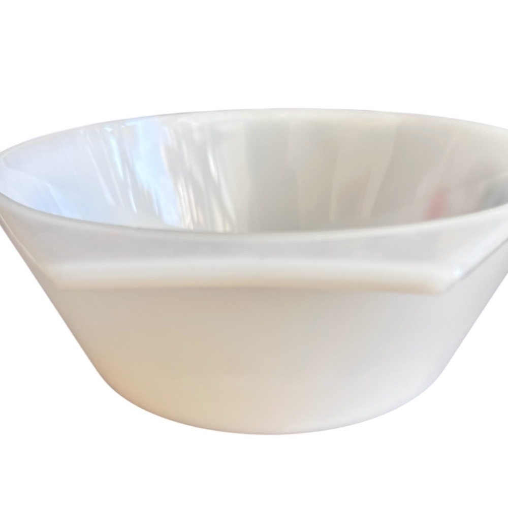 Vintage Arcopal France milk glass casserole dish 70s florals French Kitchen Chic - Picture 5 of 9